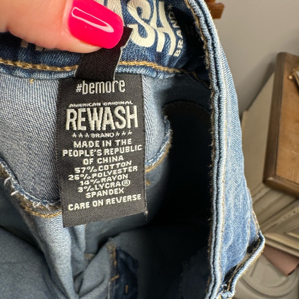 Juniors / Women’s REWASH distressed skinny jeans - Picture 5 of 5